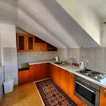 House * Бихач